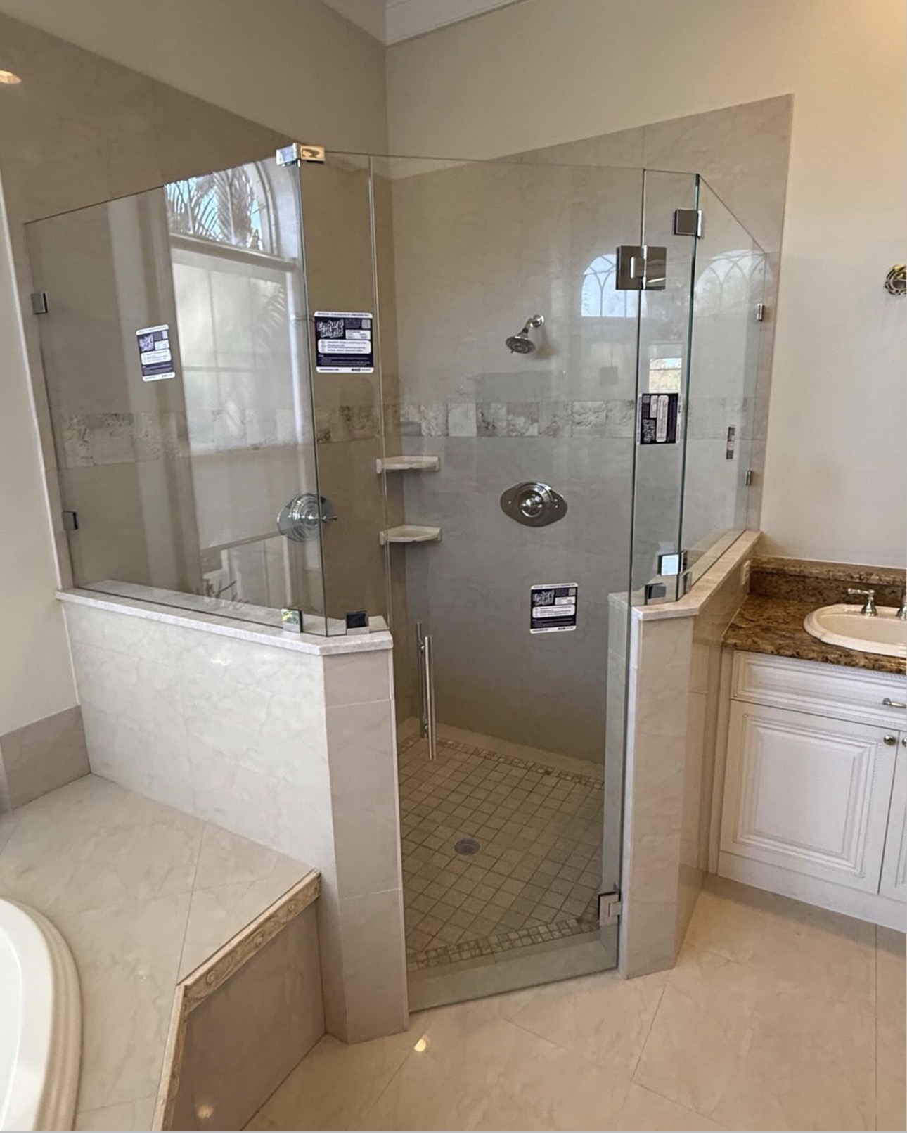 Frameless Corner Enclosure